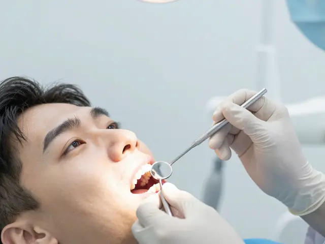 Jak se opravuje mezizubní kaz? Praktický návod pro každodenní praxi