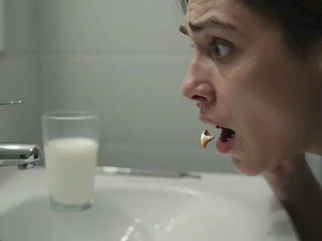 Jak si můžete dovolit opravu ulomeného předního zubu: ceny, možnosti a jak na to