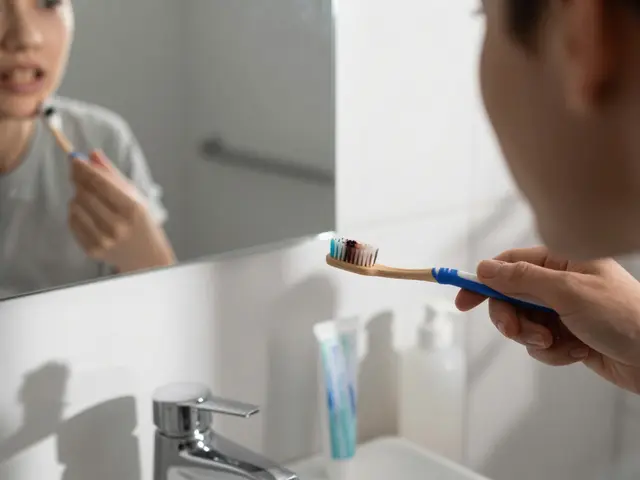 Co na černé zuby? Nejúčinnější způsoby, jak odstranit tmavé skvrny a obnovit bílou úsměv